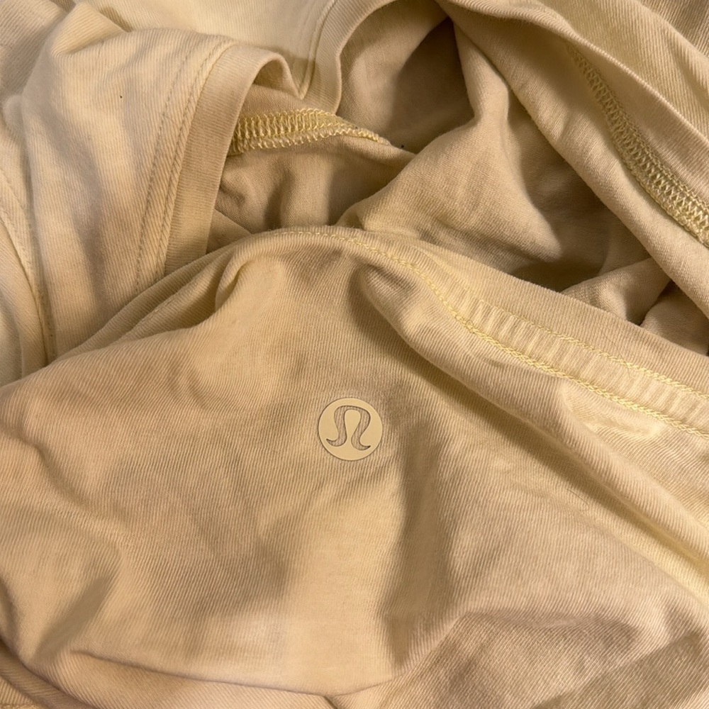 Lululemon - Picture 7 of 7